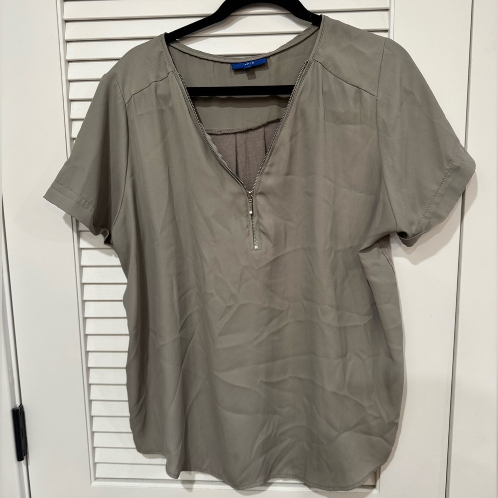 Apt. 9 size XL top